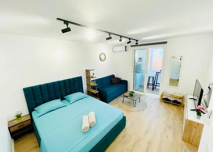 1, Appartement Tirana