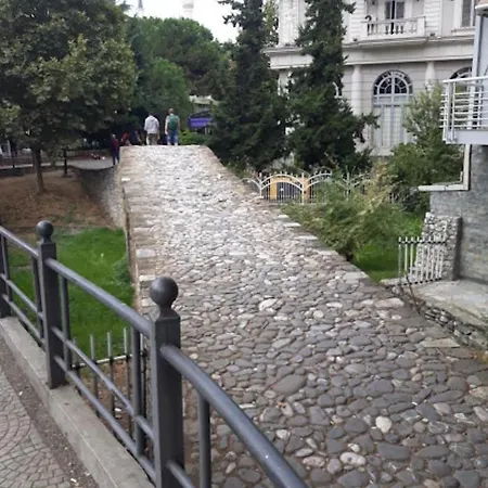 1, Tirana