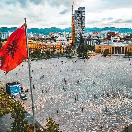 1, شقة تيرانا